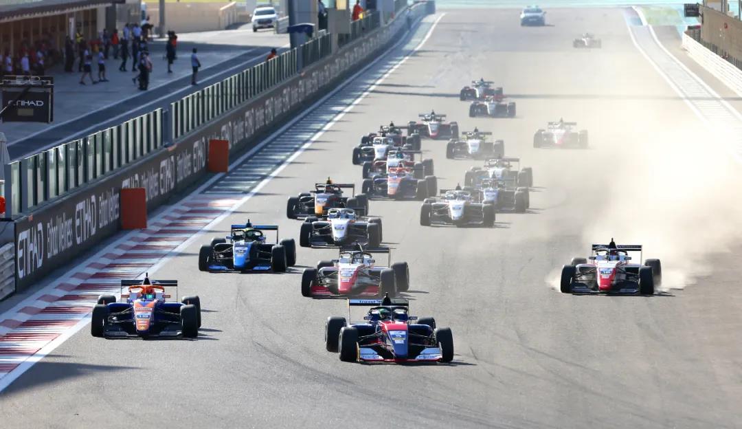 Chovet Leads Championship after Yas Marina Double Header