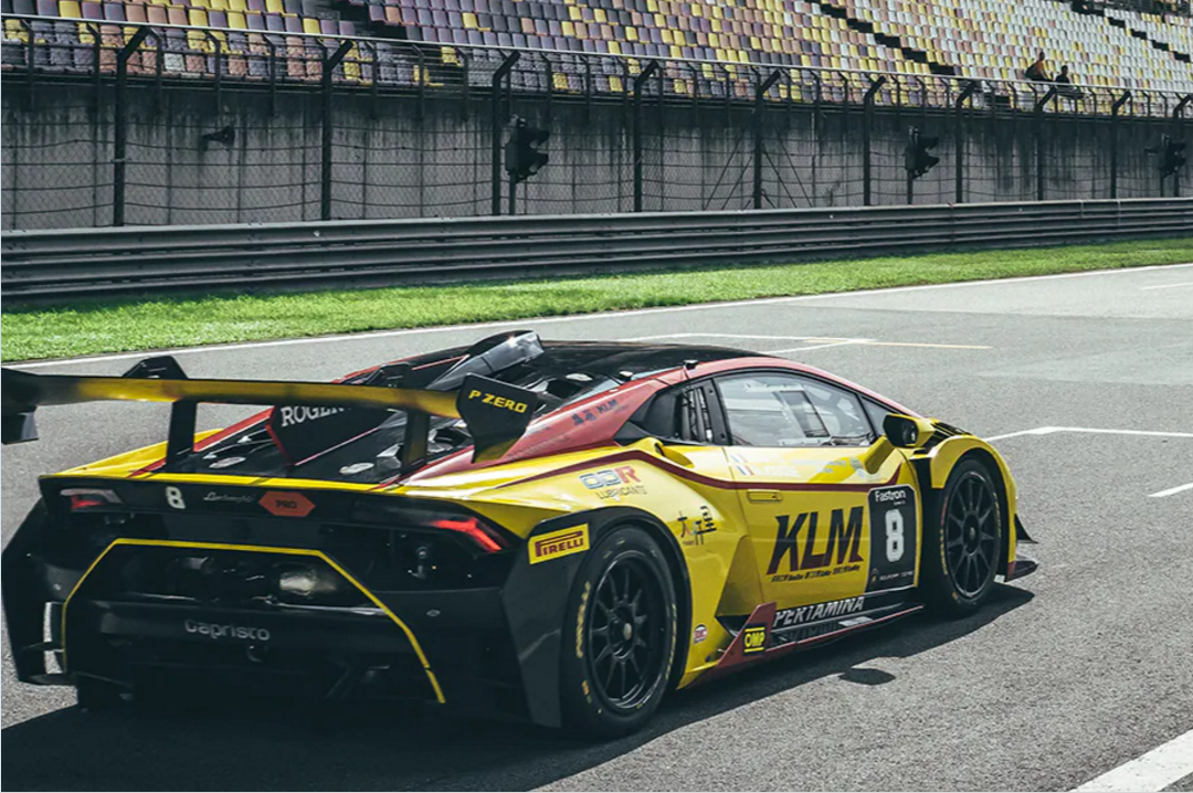 Lamborghini Squadra Corse to Provid
