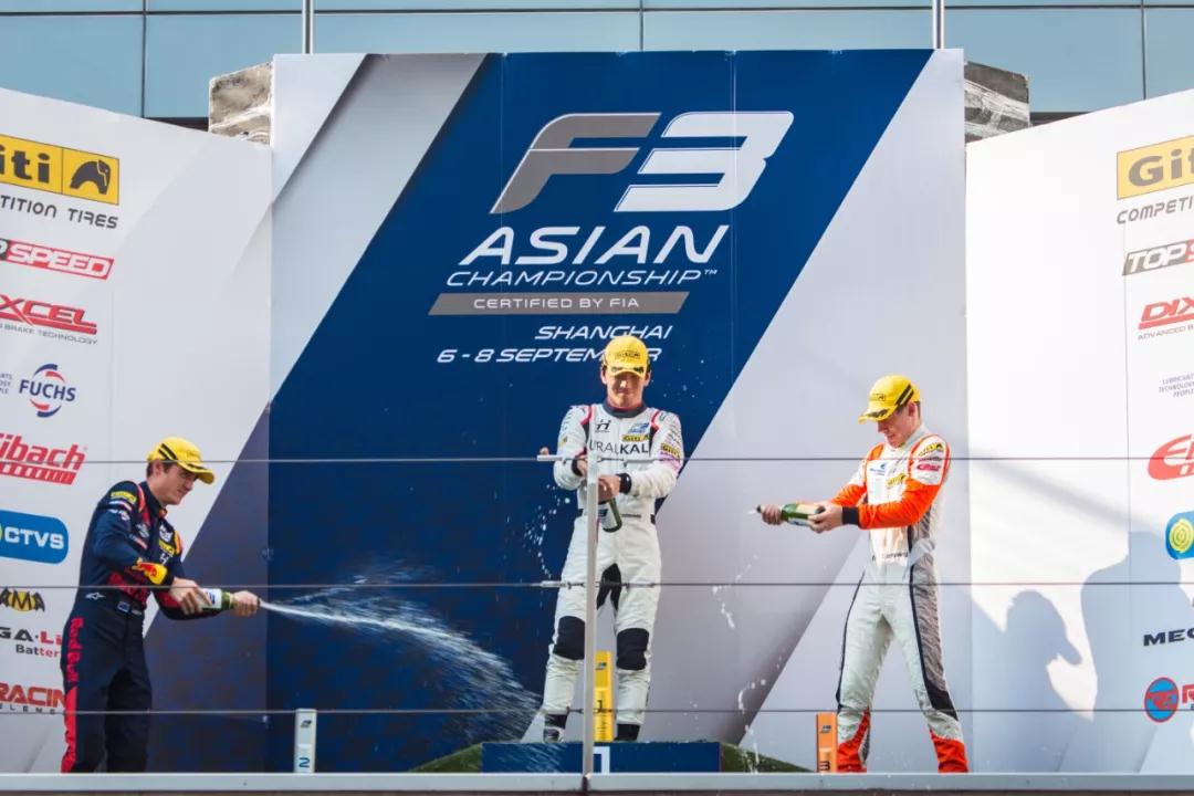 亚洲F3 | 笹原右京（Ukyo Sasahara）上海站三连冠 赛季总冠军悬念犹存